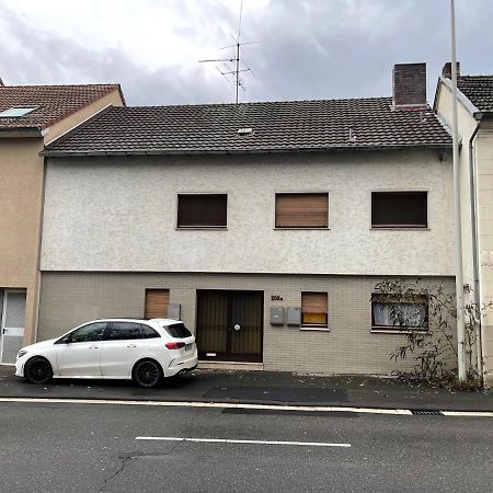 Bonn-Beuel Zentrale Ferienwohnung Mit Parkplaetzen Exterior photo