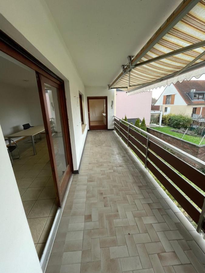Bonn-Beuel Zentrale Ferienwohnung Mit Parkplaetzen Exterior photo